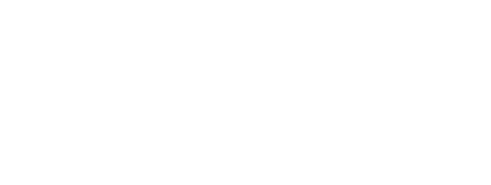 Avant de séjourner à Yellowstone nous voulions être sûres de voir au moins un ours de près. C'est pourquoi nous nous sommes arrêtées au Yellowstone Bear World à Rexburg. 
Quel désappointement! passées la porte des ours, nous avons dû rester dans la voiture, fenêtres closes, pour observer grizzlis, ours et loups sans pouvoir stopper même pour prendre une photo. A mon avis c’est un attrape touristes et de plus assez onéreux. Le circuit ne dépasse pas 15 mn pour un coût d’environ $ 17 par adultes (onéreux et décevant).
Par contre l’enclos réservé aux oursons fait la joie des enfants qui, moyennant quelques..sssss dollars supplémentaires (Bottle-feeding experience - $ 45), peuvent donner le biberon aux bébés oursons.